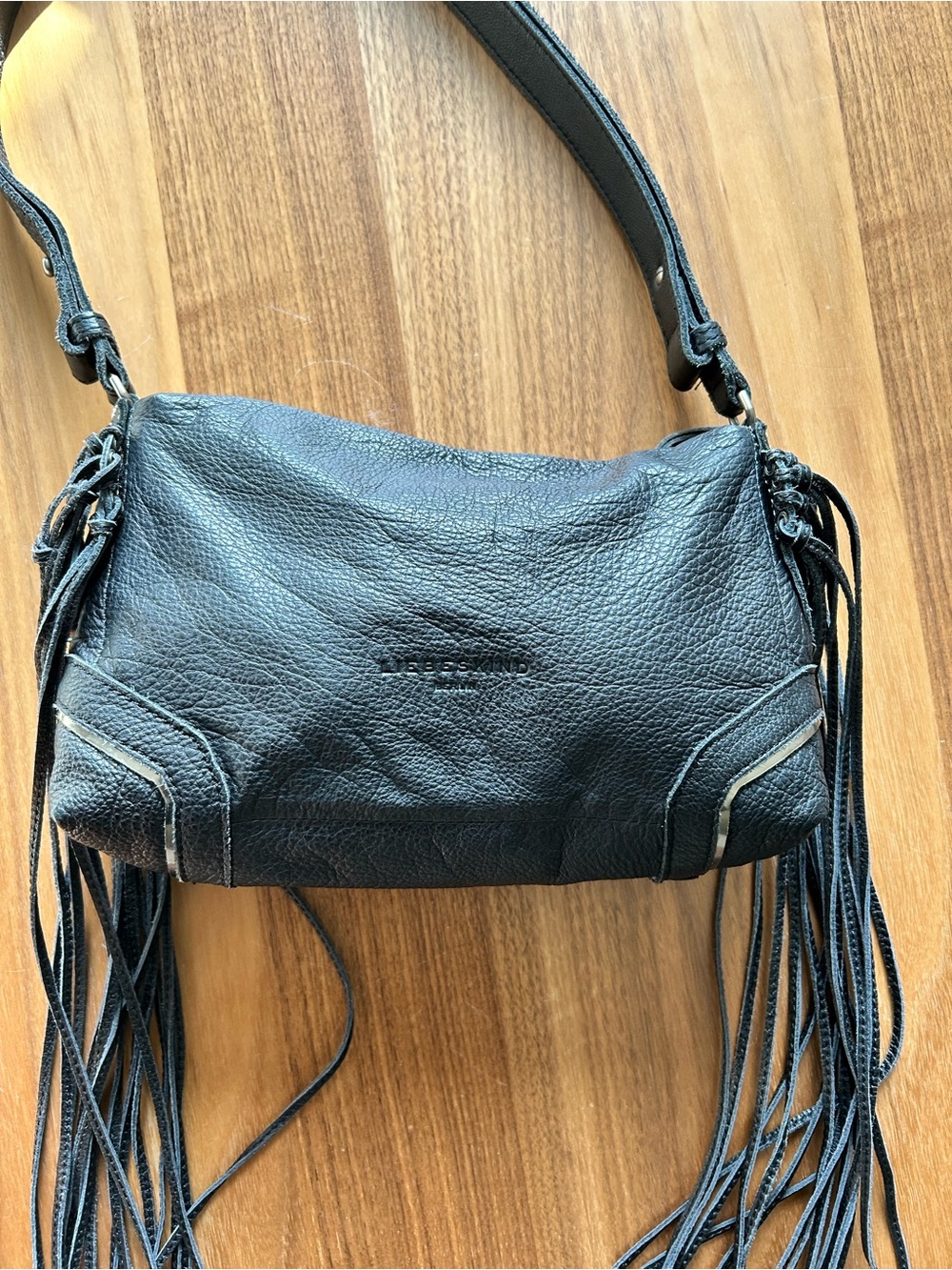 Liebeskind Berlin Crossbody Shoulder Bag - Classic Women’s Style - Picture 3 of 16